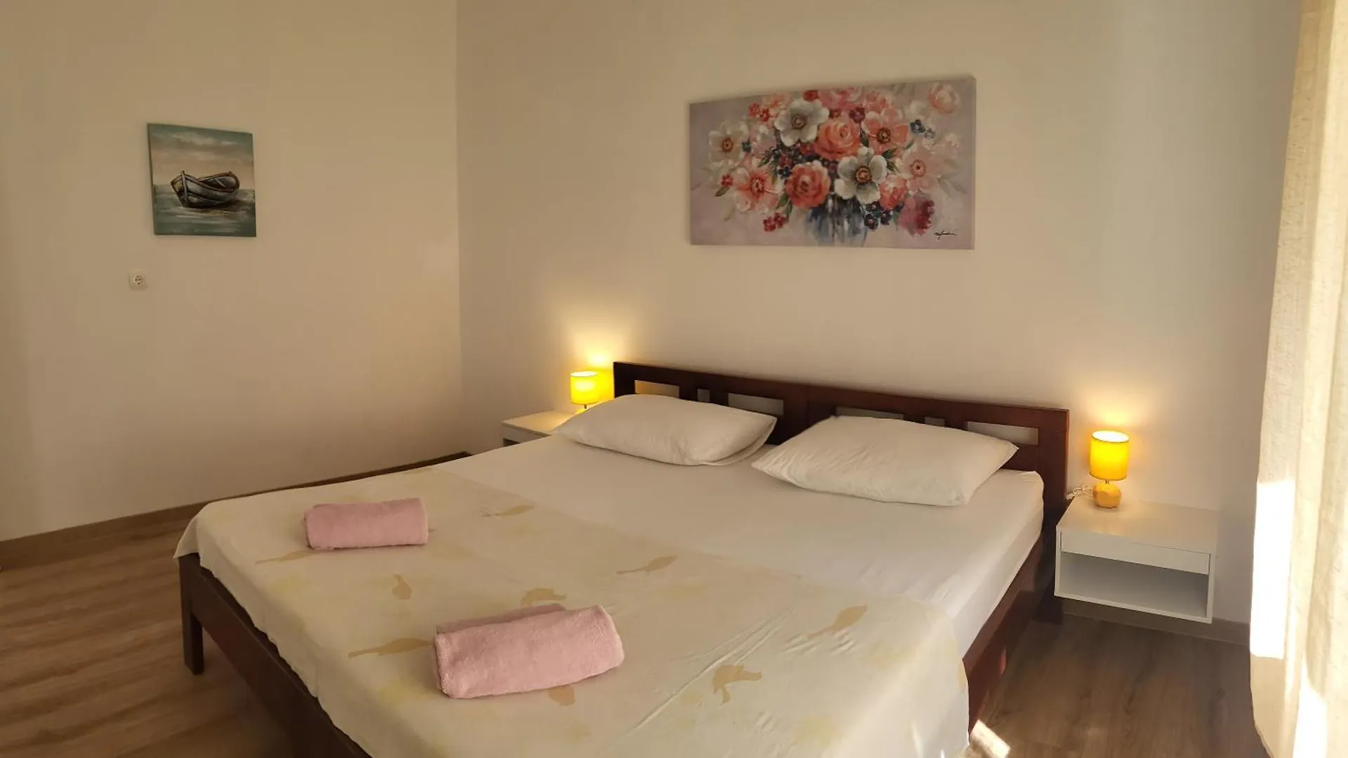Apartment Elle With Free Private Parking Split